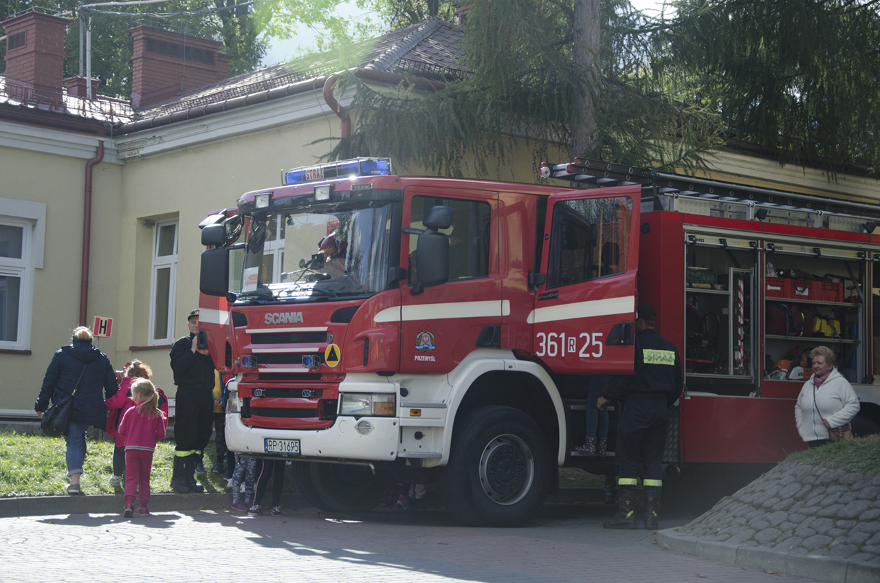 Jubileusz 45-lecia Wojewódzkiego Podkarpackiego Szpitala Psychiatrycznego - pokaz sprzętu strażackiego