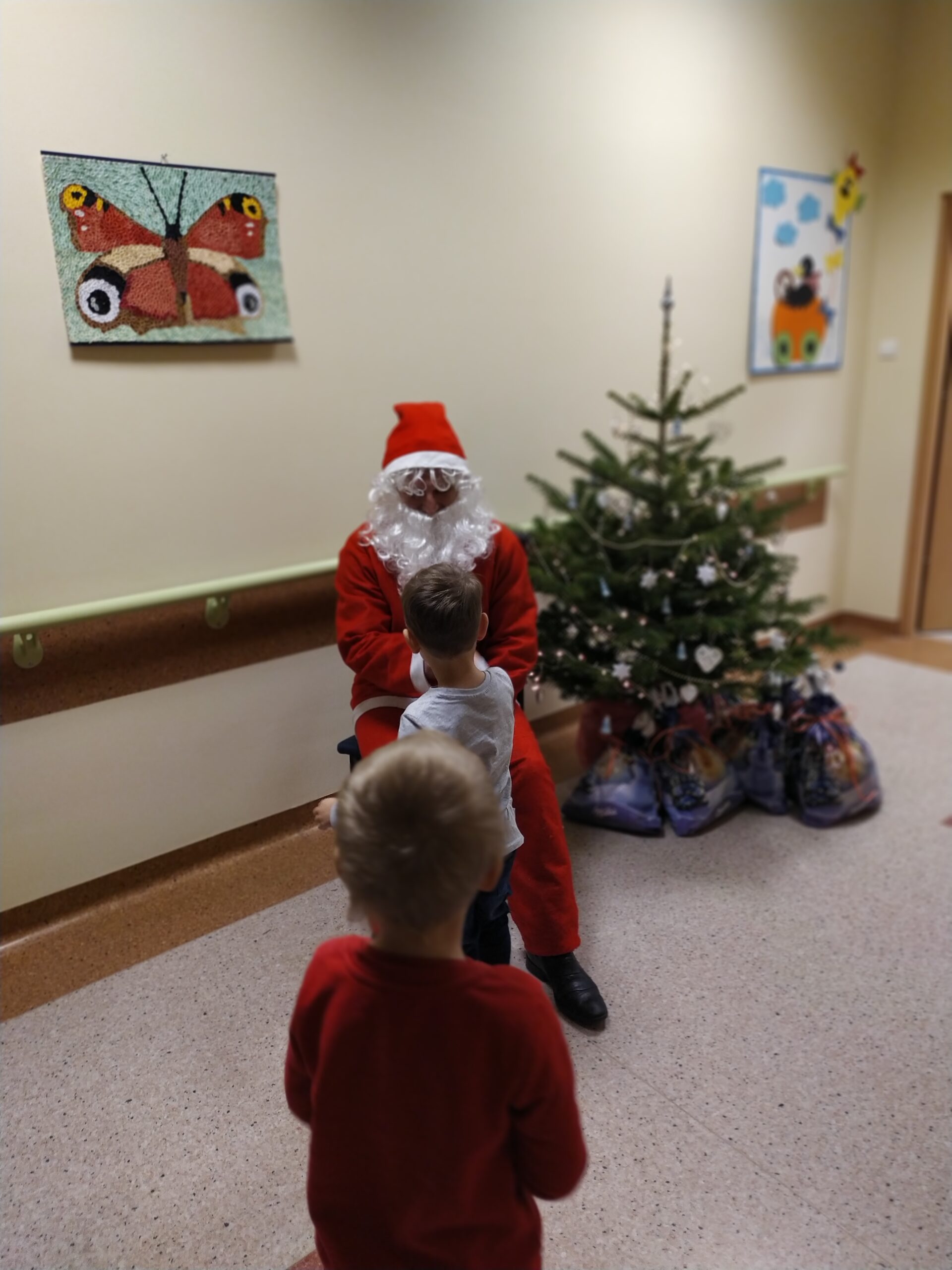 Spotkanie ze Św. Mikołajem w Oddziale dla Osób z Autyzmem Dziecięcym