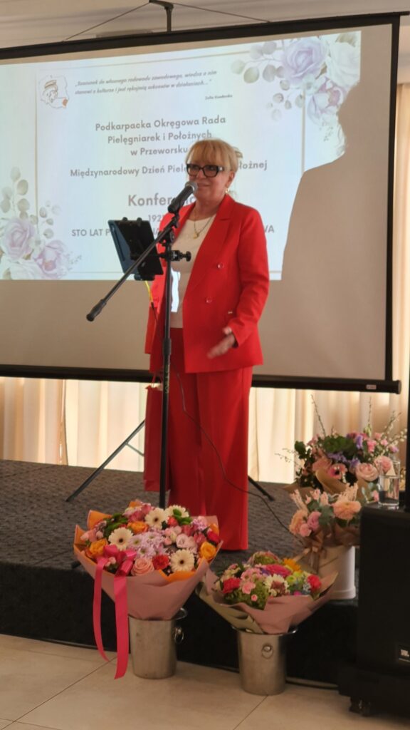 Konferencja z okazji międzynarodowego dnia pielęgniarek i położnych 2